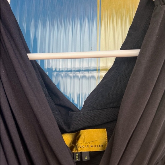 Nicole Miller black cocktail dress, NWOT, size 4. - Picture 4 of 4